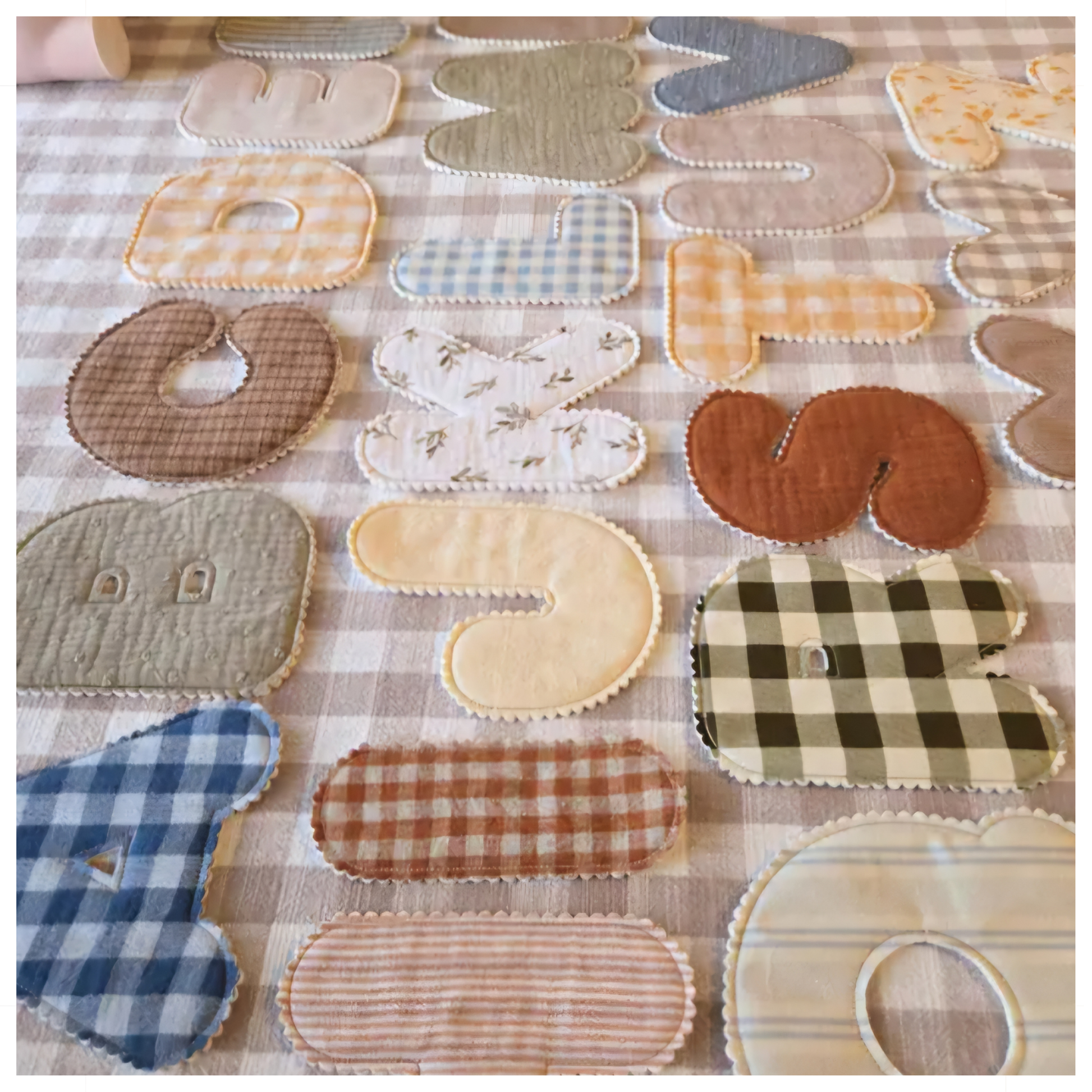 CUSTOM FABRIC MAG- LETTERS 15CM (1 LETTERS)[WEEJOYZ]